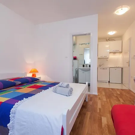 Filipeti 마카르스카