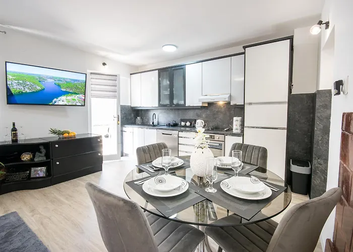 Filipeti Appartamento Makarska